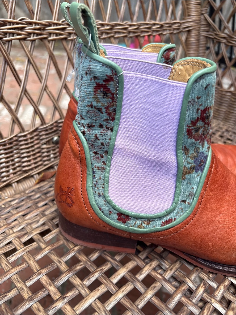 John Fluevog BIBLIO NORTON LAYERED CHELSEA BOOTS - Picture 15 of 15